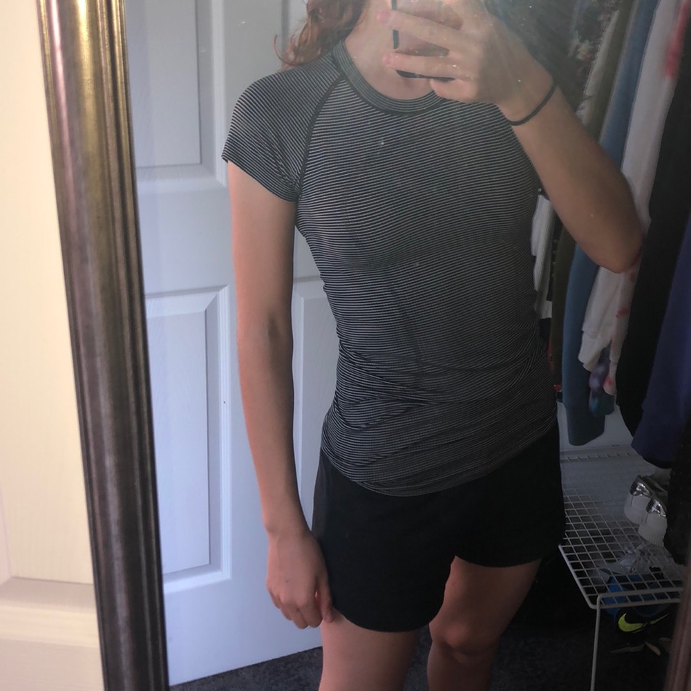 Lululemon swiftly tech